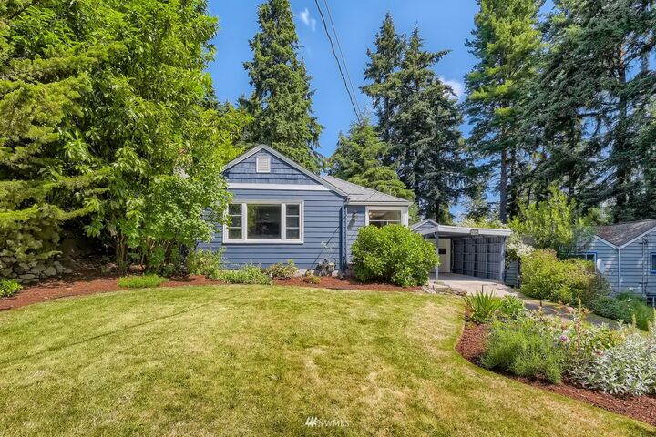 Property Photo: 1336 N 152nd Street WA 98133