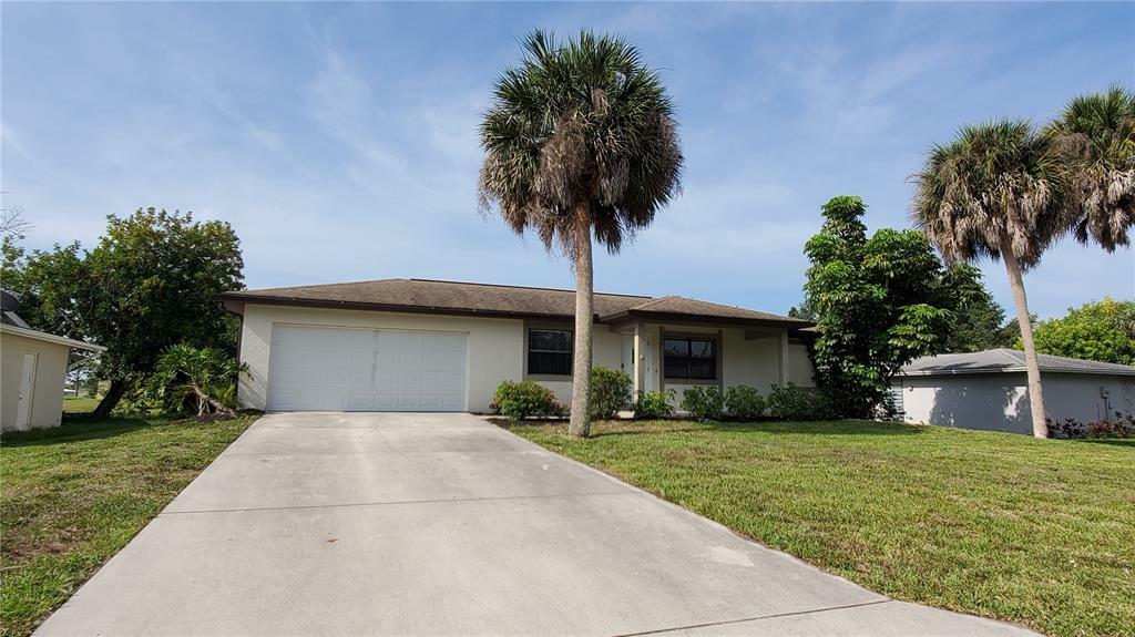 Property Photo:  228 Annapolis Lane  FL 33947 