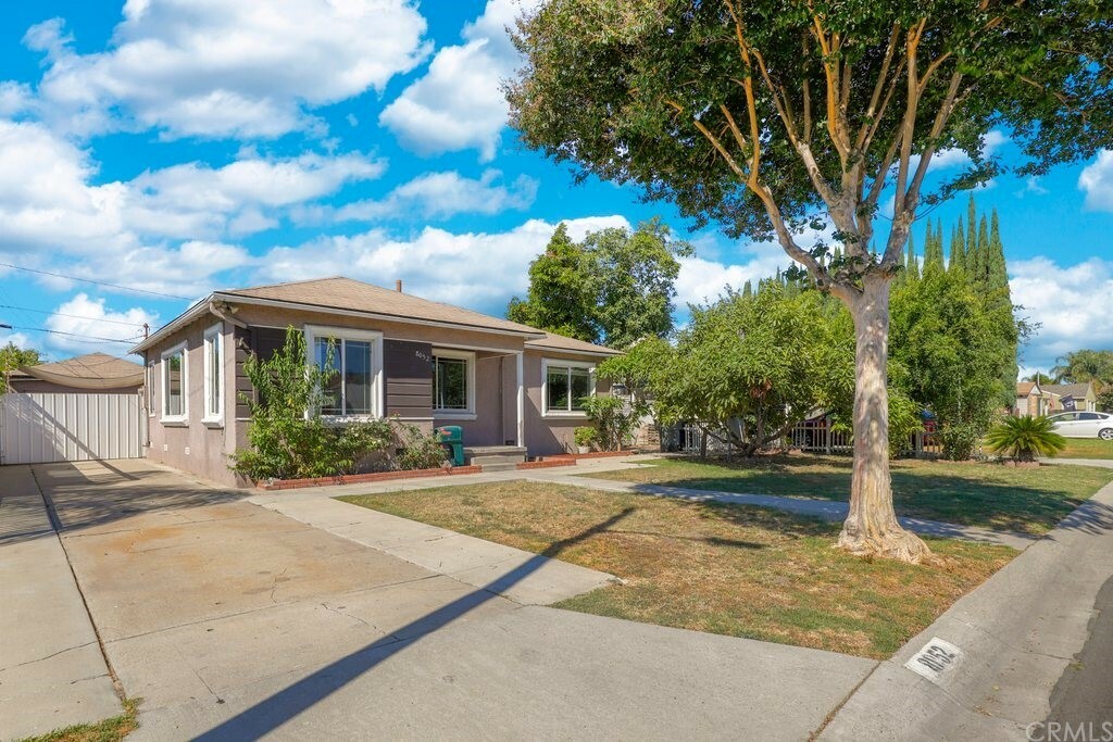 Property Photo:  8052 Franklin Street  CA 90621 