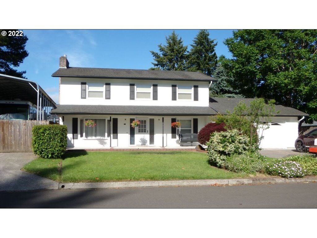 Property Photo: 10018 NW Ridgecrest Ave WA 98685