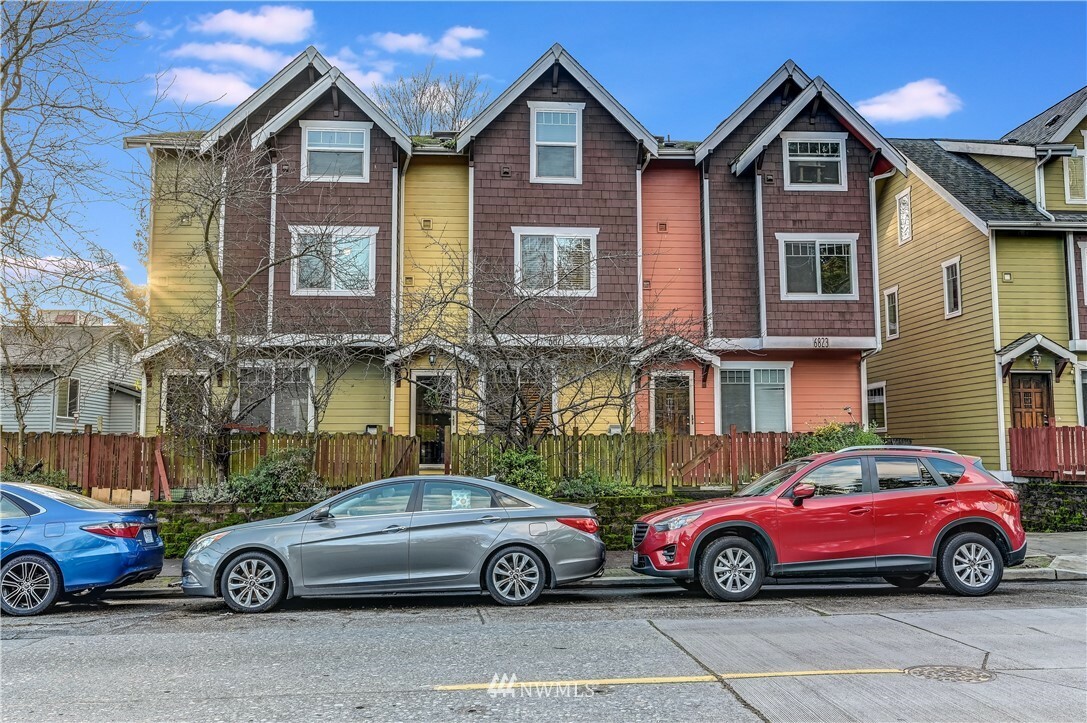 6823 Weedin Place NE  Seattle WA 98115 photo