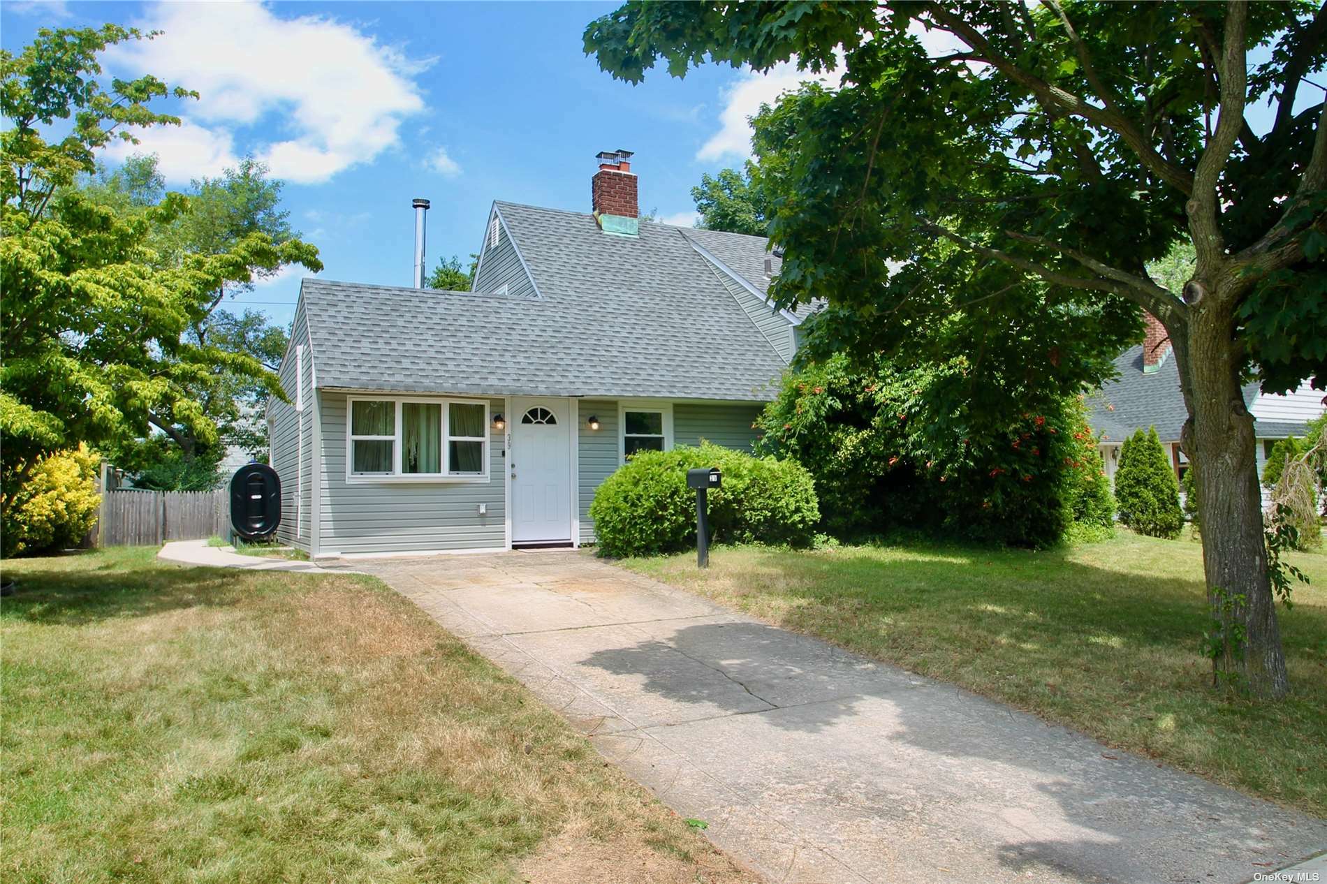 Property Photo:  39 Deep Lane  NY 11793 