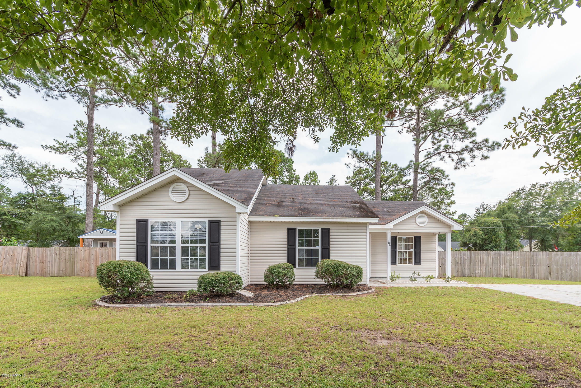 Property Photo:  100 Blacksmith Circle  SC 29906 