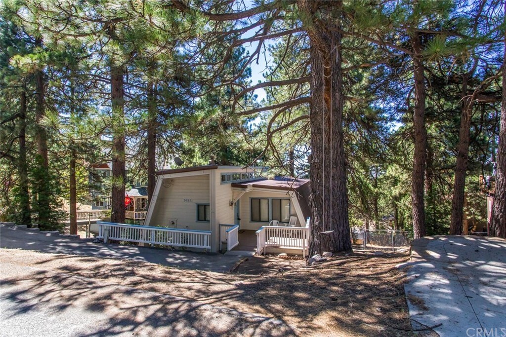 Property Photo: 30951 Glen Oak Drive CA 92382