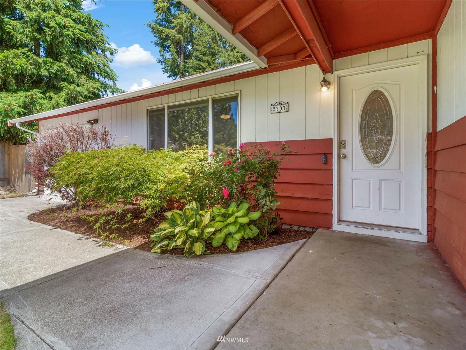 Property Photo:  2703 Forest Ridge Court N  WA 98374 