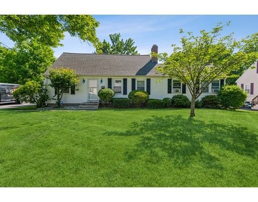Property Photo:  9 Acushnet Ave  MA 01606 