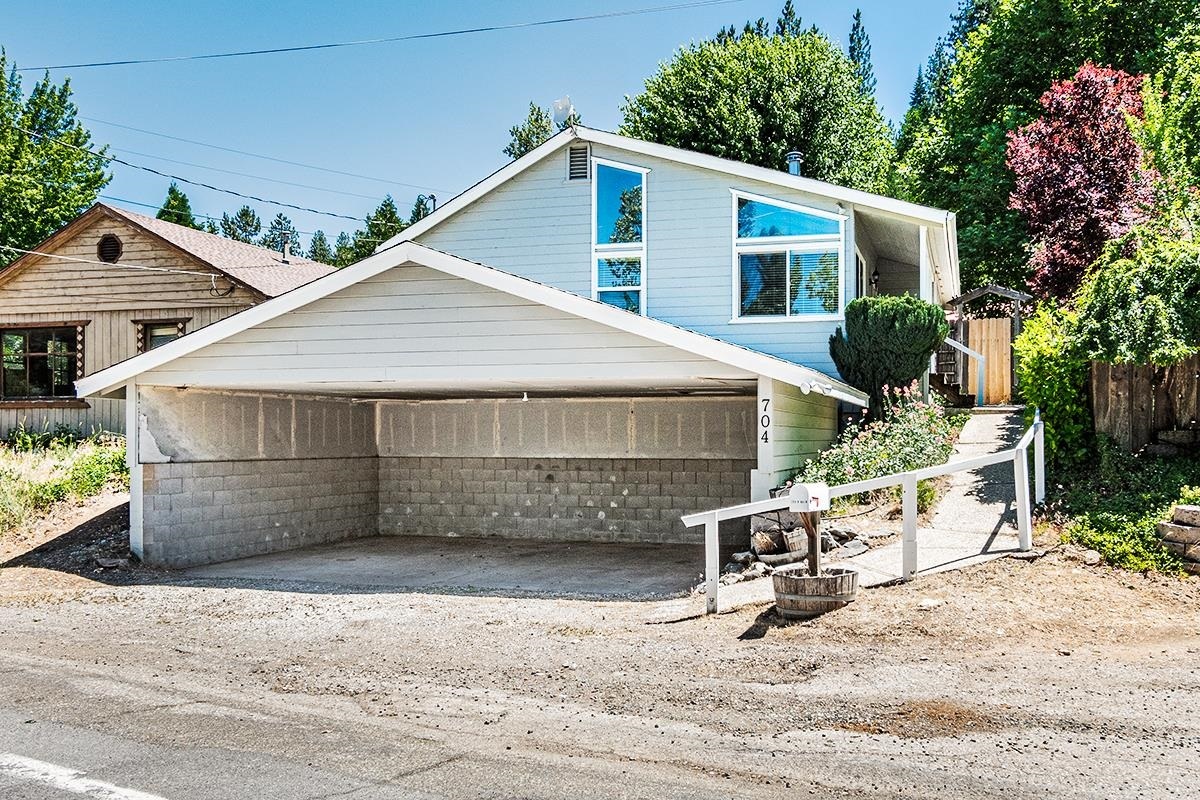 Property Photo:  704 Old Meadow Valley Road  CA 95971 