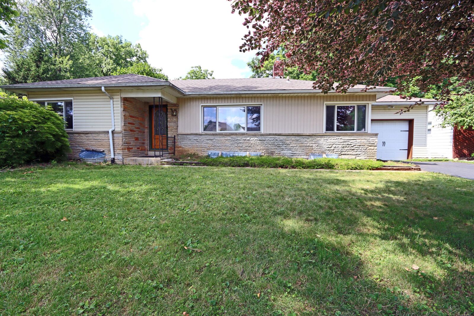 Property Photo:  2964 Minerva Lake Road  OH 43231 