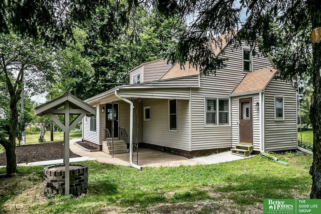 Property Photo:  1015 N 238th  NE 68347 