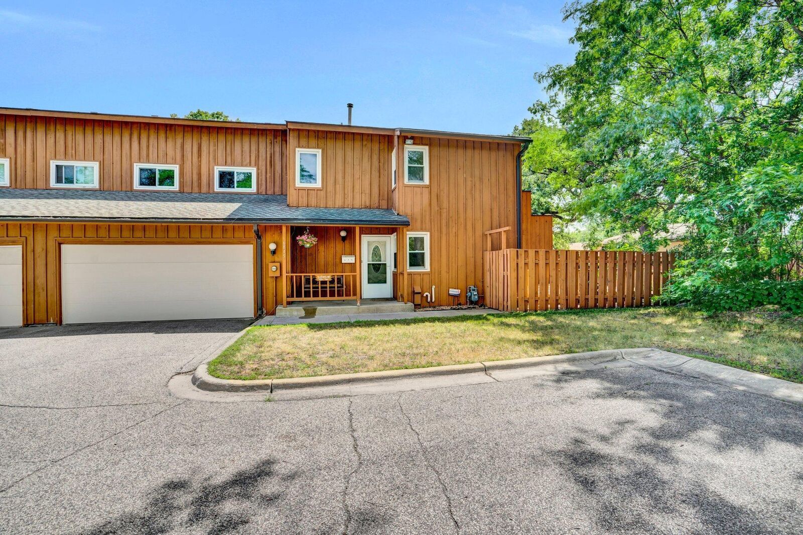 Property Photo:  6845 York Place N  MN 55429 