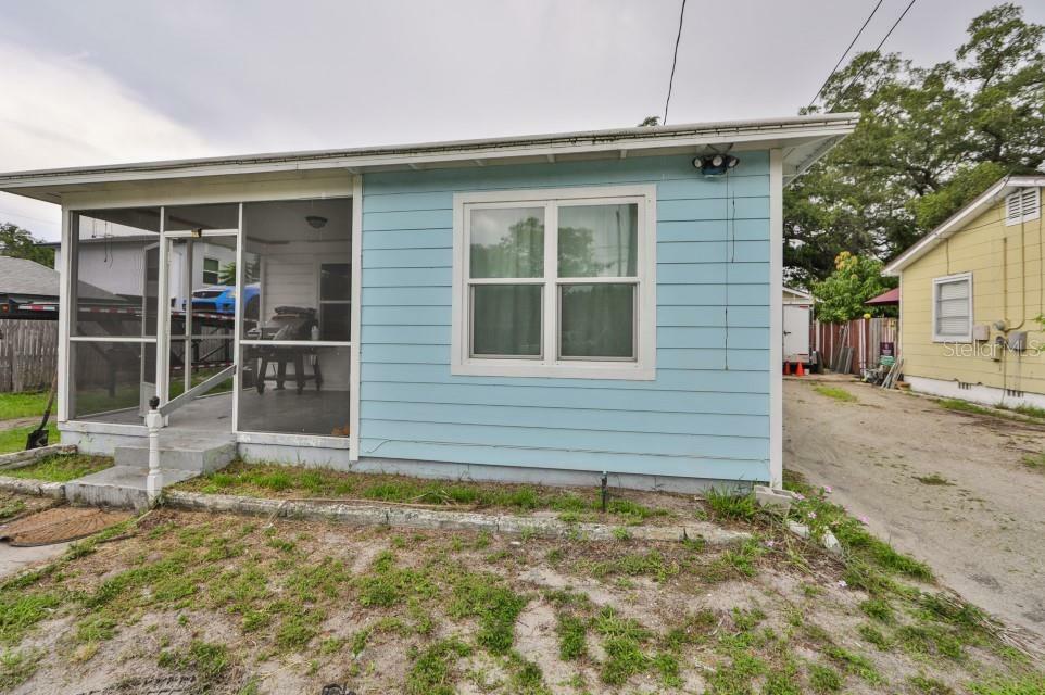 Property Photo:  1138 Belleair Road  FL 33756 