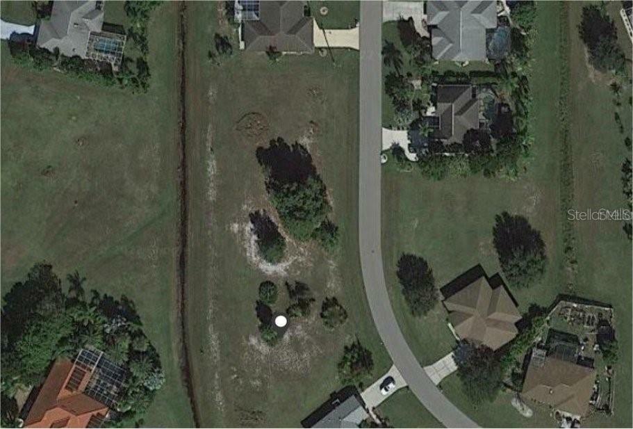 Property Photo: 26331 Trinilas Drive FL 33983