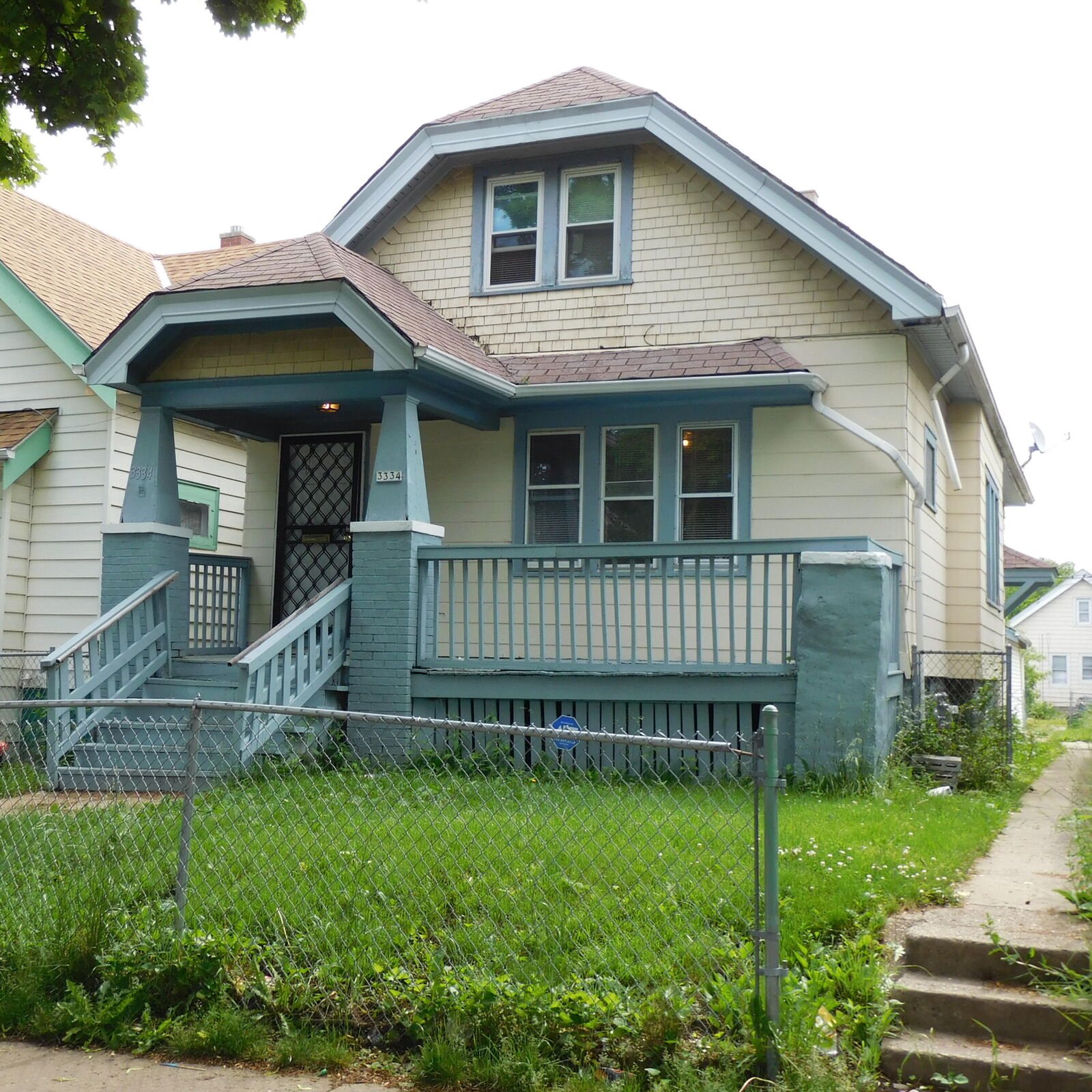 Property Photo: 3334 N 28th St WI 53216