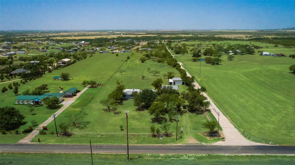 Property Photo: 427 Marion Road TX 76084