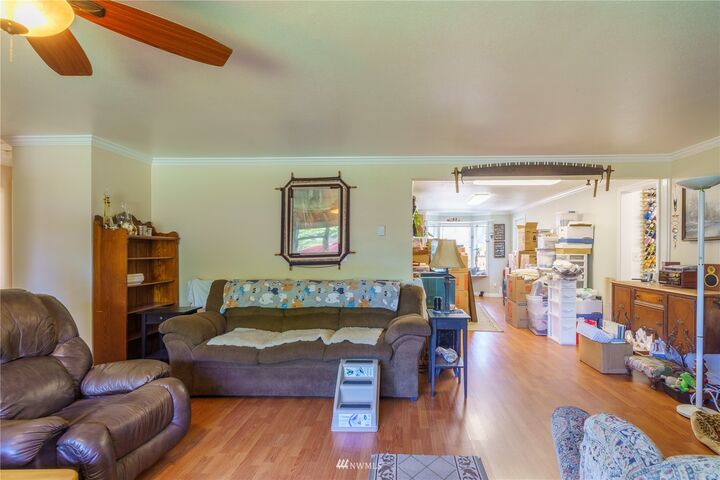 Property Photo: 1418 W Craig Street WA 98837