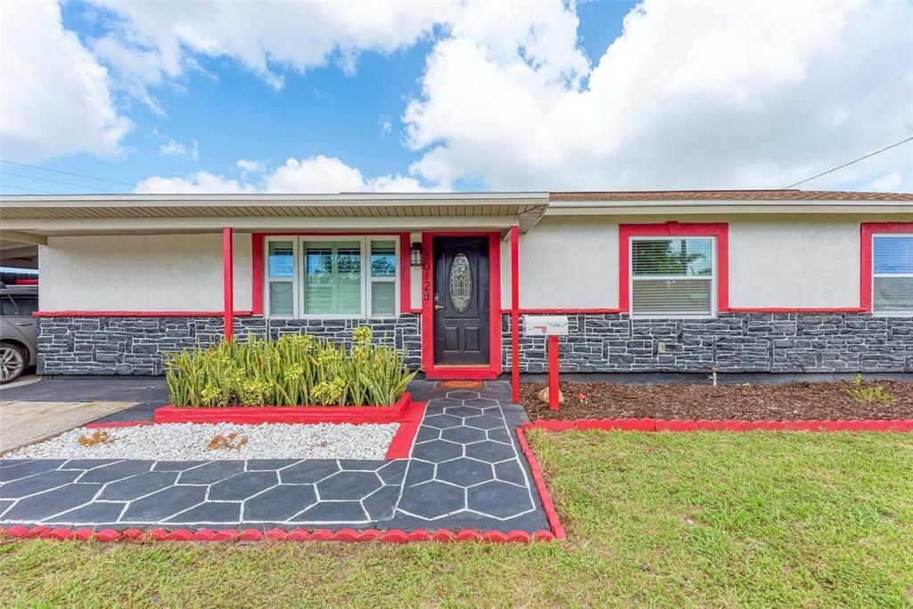 Property Photo:  3012 Yale Street N  FL 33713 