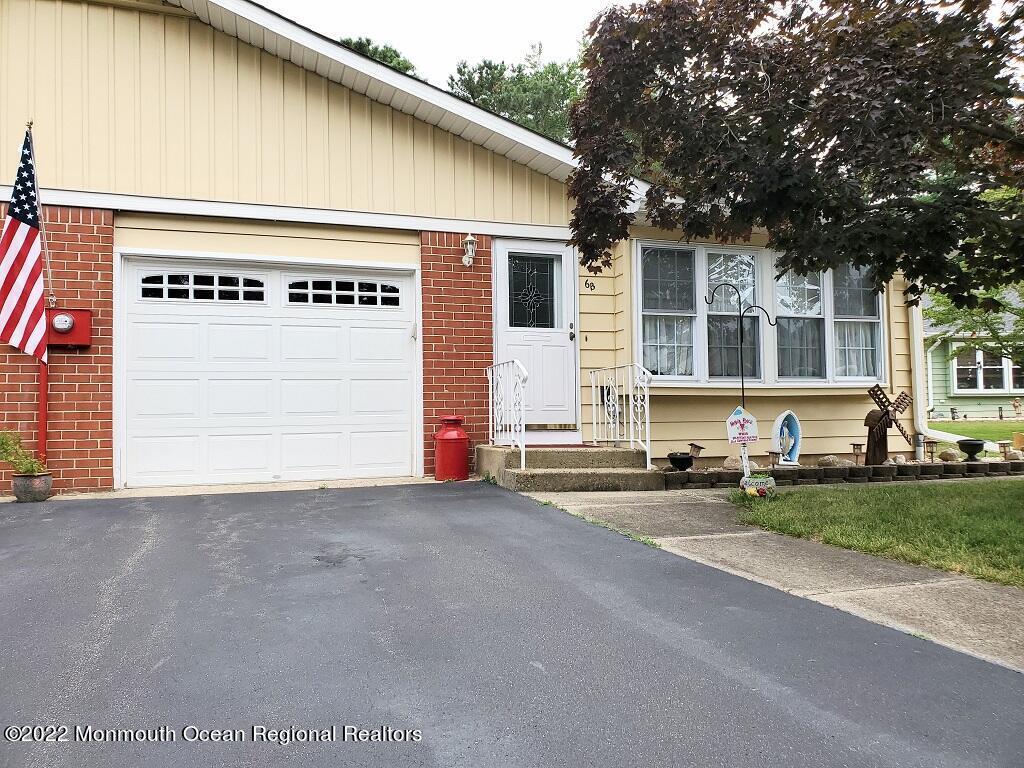 Property Photo:  6 Cooper Lane  NJ 08759 
