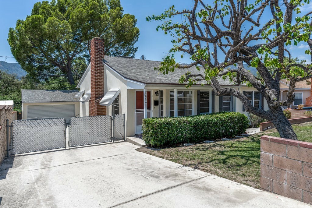 Property Photo: 2644 Mayfield Avenue CA 91214