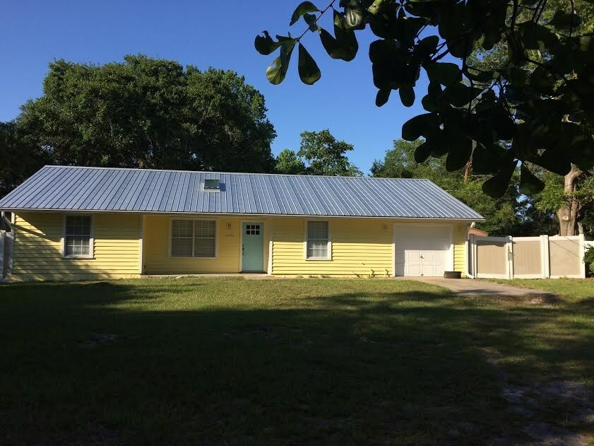 Property Photo:  1196 Brookside Ct  FL 32086 