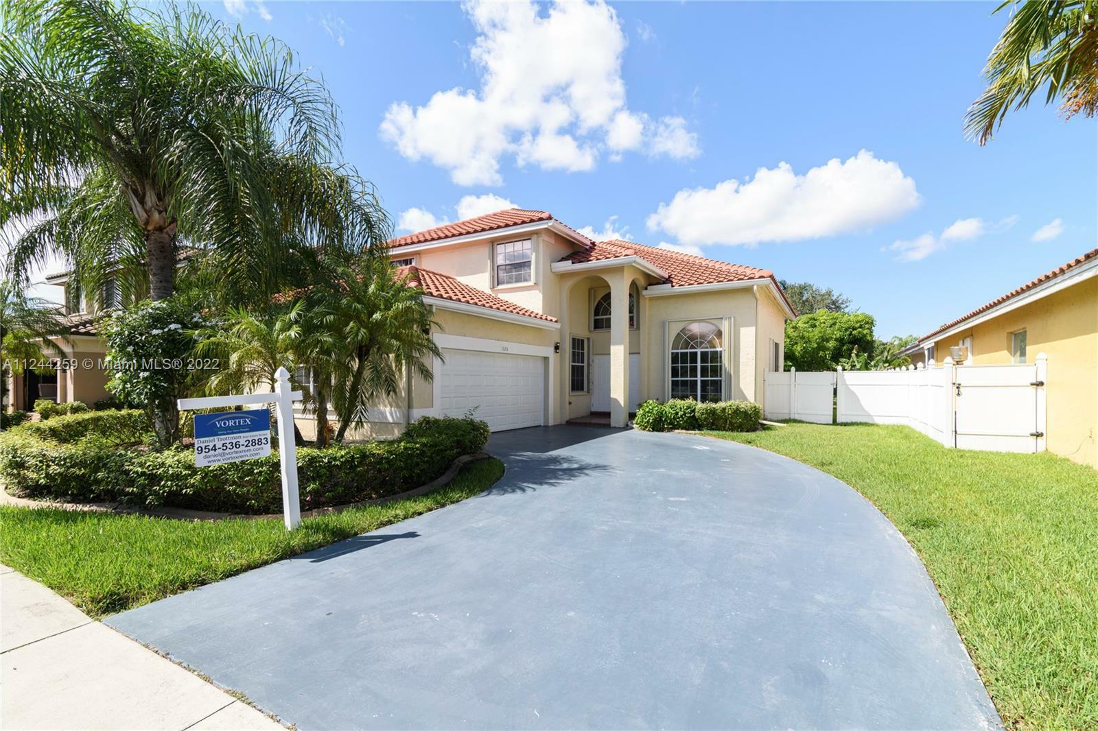 1320 NW 185th Ave  Pembroke Pines FL 33029 photo