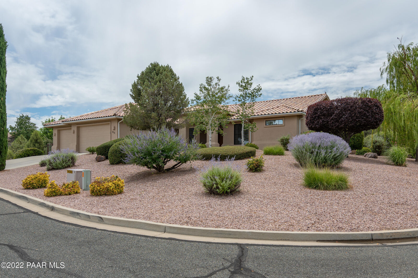 Property Photo:  815 Thicket Lane  AZ 86305 