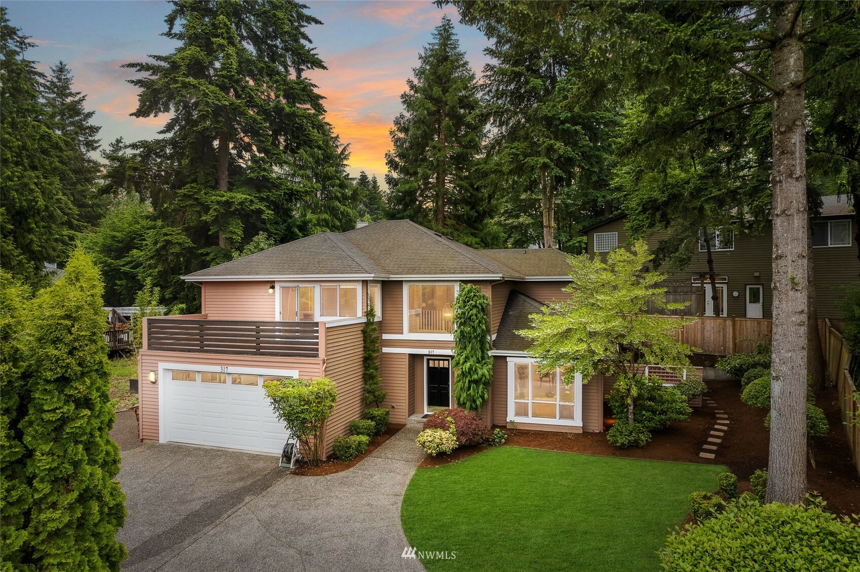 317 20th Avenue  Kirkland WA 98033 photo