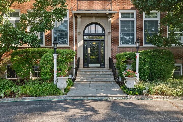 20 Whippoorwill Road E  Armonk NY 10504 photo