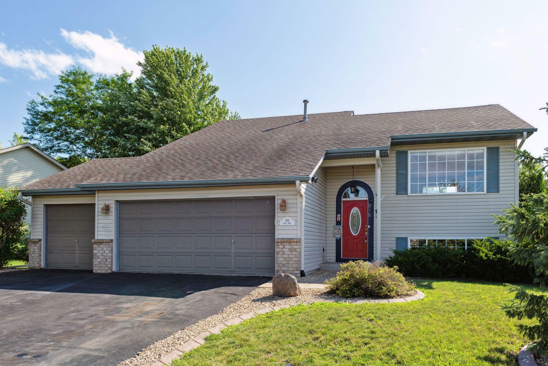 Property Photo: 818 Quail Run MN 55387