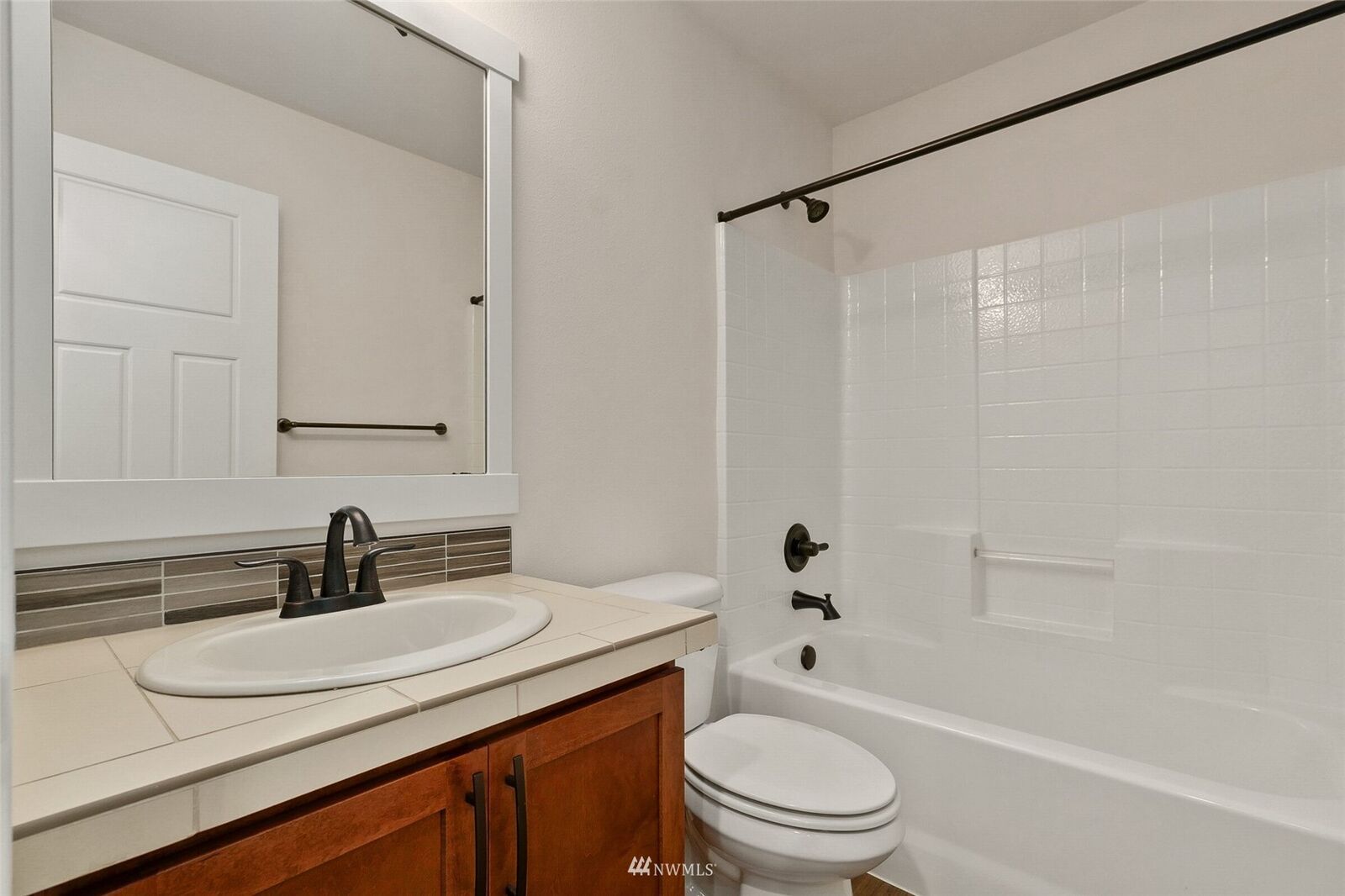 Property Photo:  1358  Brooklyn Walk  NE  WA 98029 