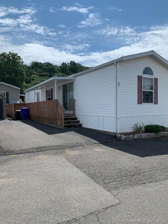 Property Photo:  1012 Old Colony Road 58  CT 06451 