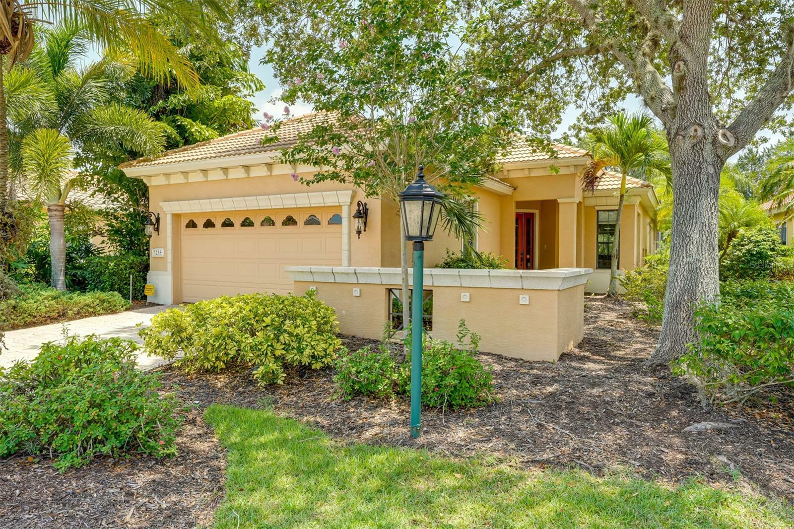 Property Photo:  7235 Presidio Glen  FL 34202 