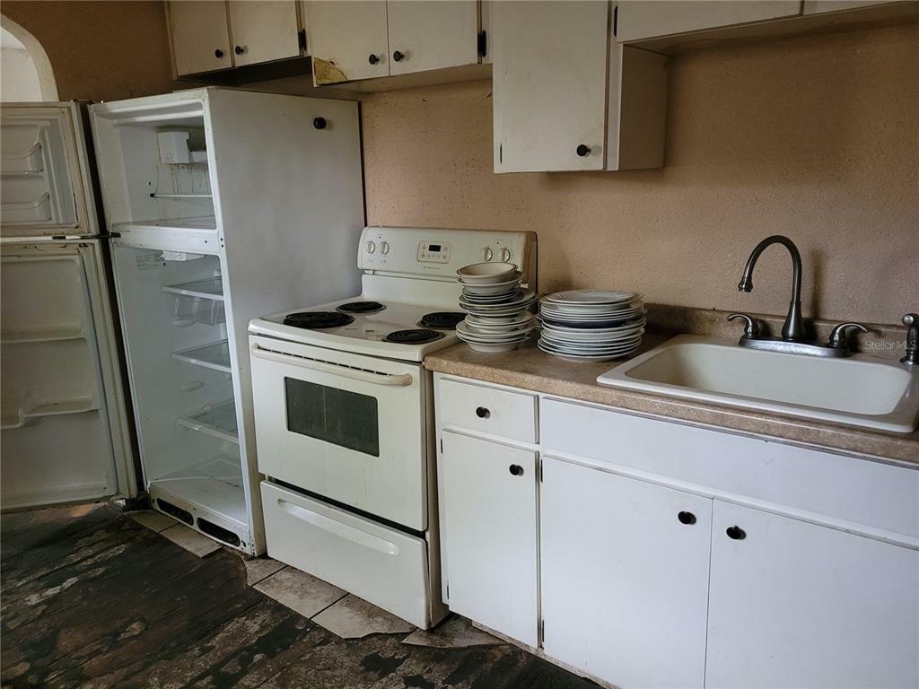 Property Photo:  2521 32nd Avenue N  FL 33713 