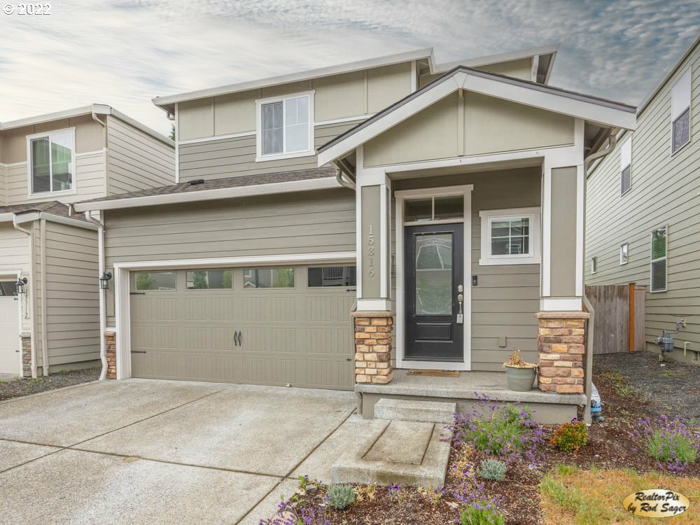 Property Photo:  15316 NE 72nd Way  WA 98682 