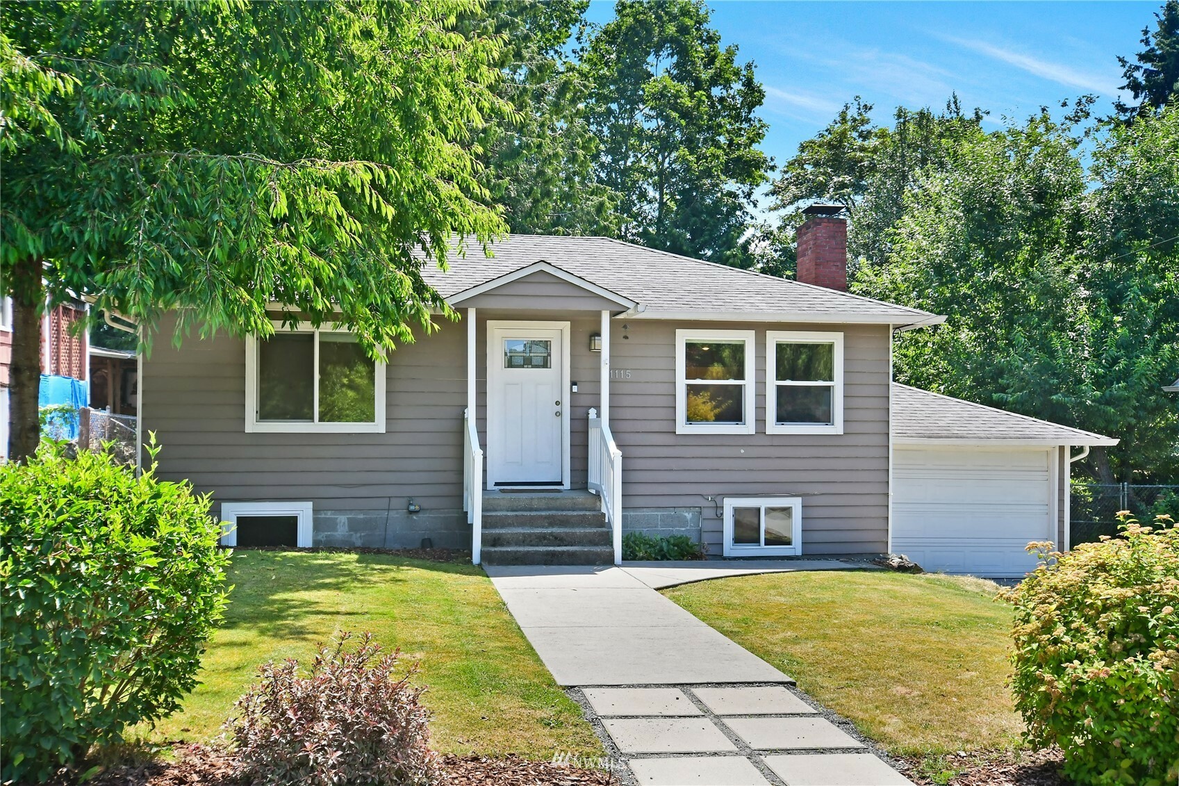 Property Photo:  1115 NE 168th Street  WA 98155 