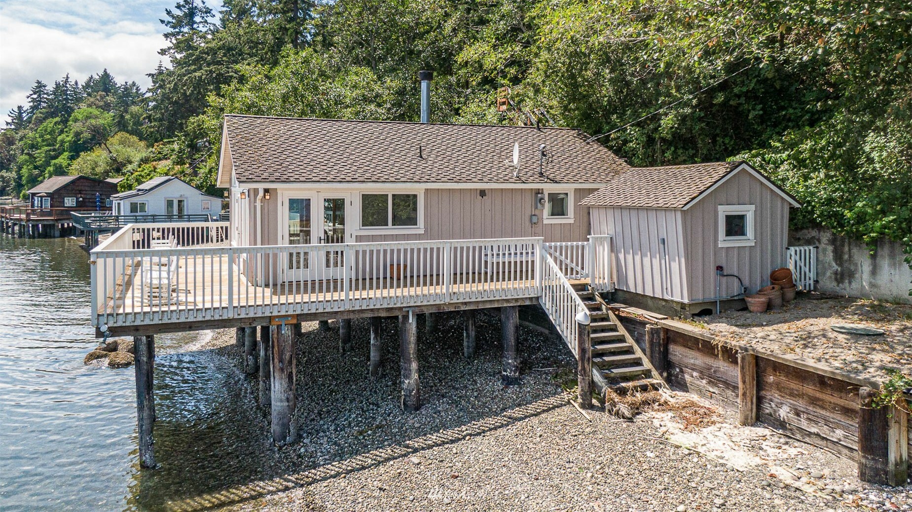 Property Photo:  9065 Bayview Drive  WA 98070 