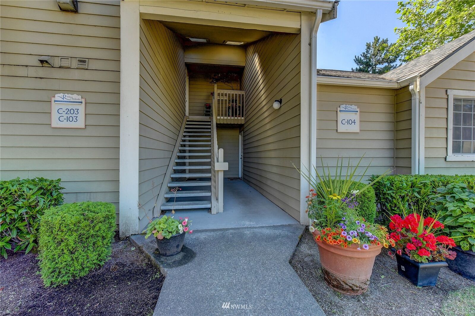 Property Photo:  1812 S 284th Lane C203  WA 98003 