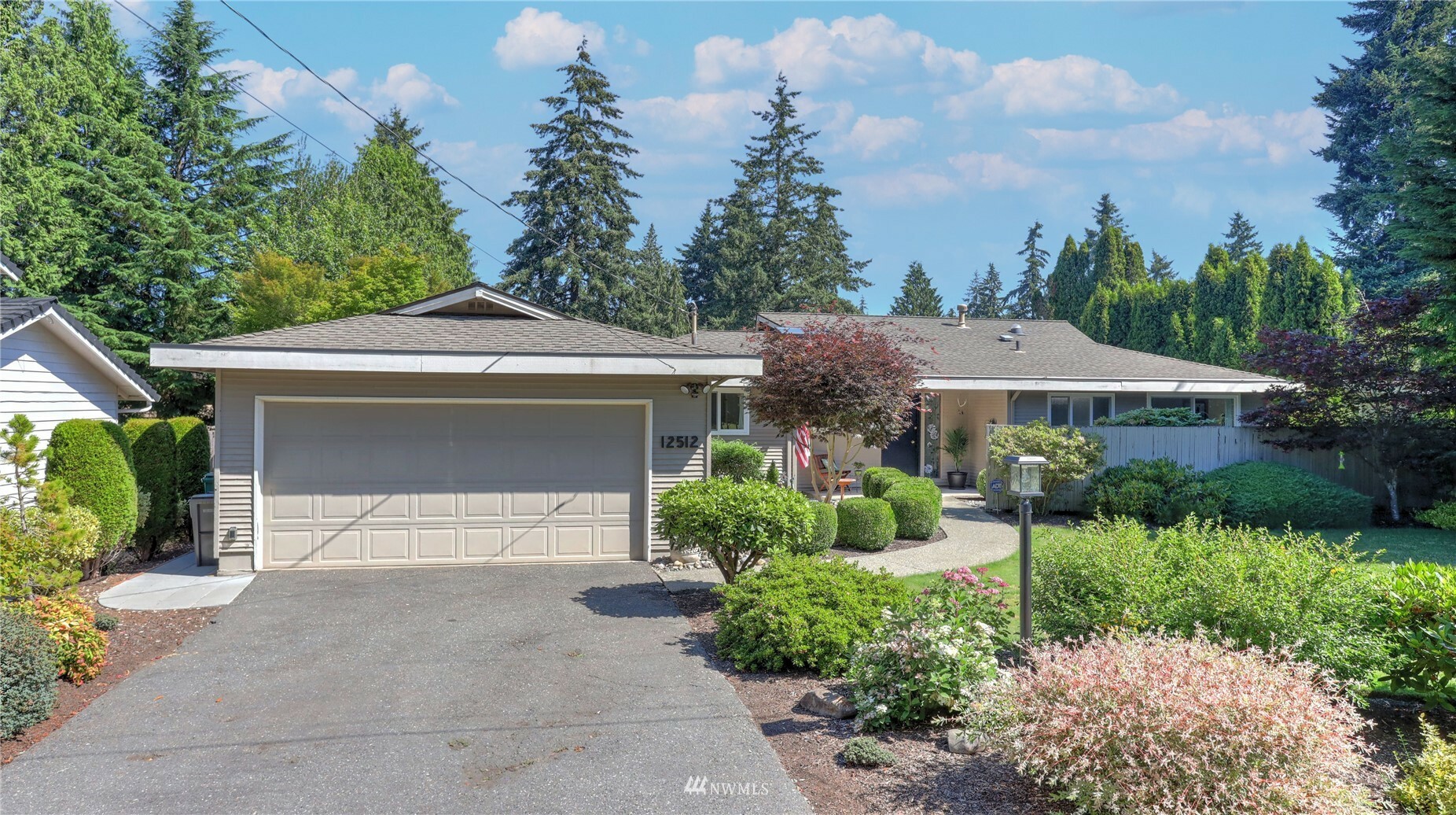 12512 SE 73rd Street  Newcastle WA 98056 photo