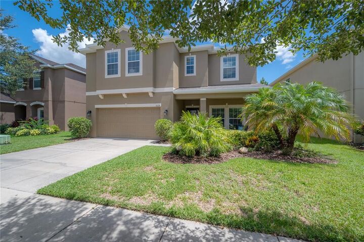 Property Photo: 9624 Oak Glade Avenue FL 33647