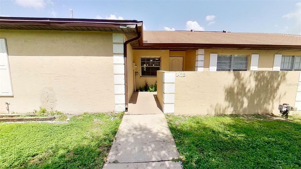 Property Photo:  1423 Sophie Boulevard  FL 32828 