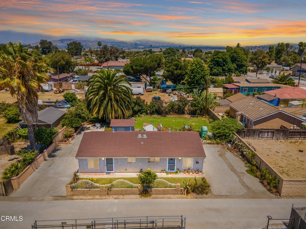 Property Photo:  3275 3277 Nyeland Avenue  CA 93036 