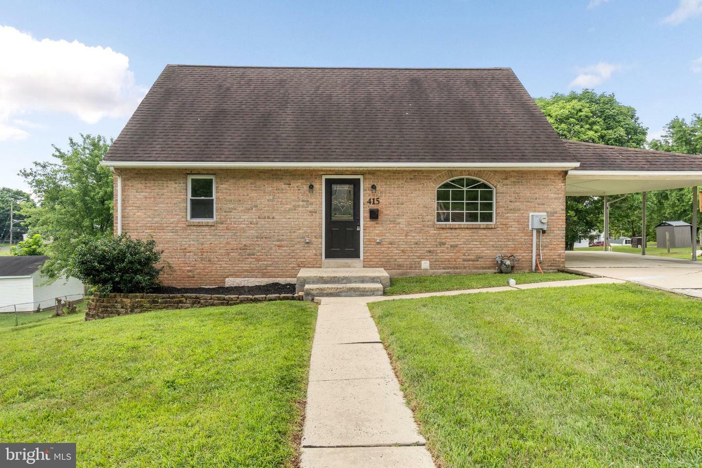 Property Photo:  415 Elm Street  PA 19464 