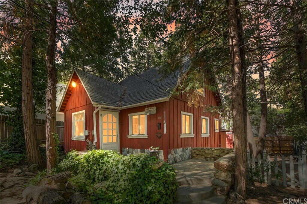 Property Photo:  708 Forest Shade Road  CA 92325 