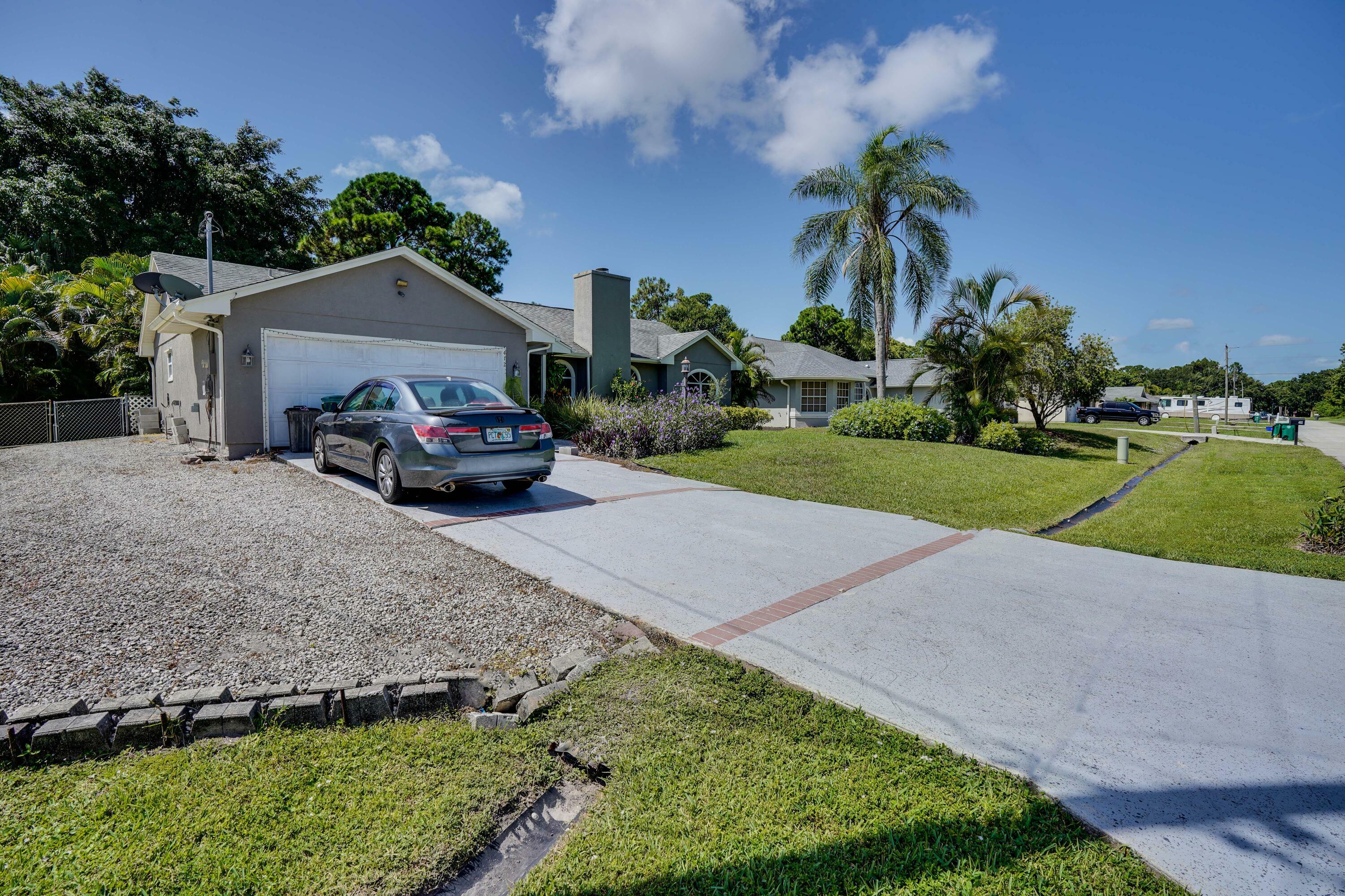 412 SE Majestic Terrace  Port Saint Lucie FL 34983 photo