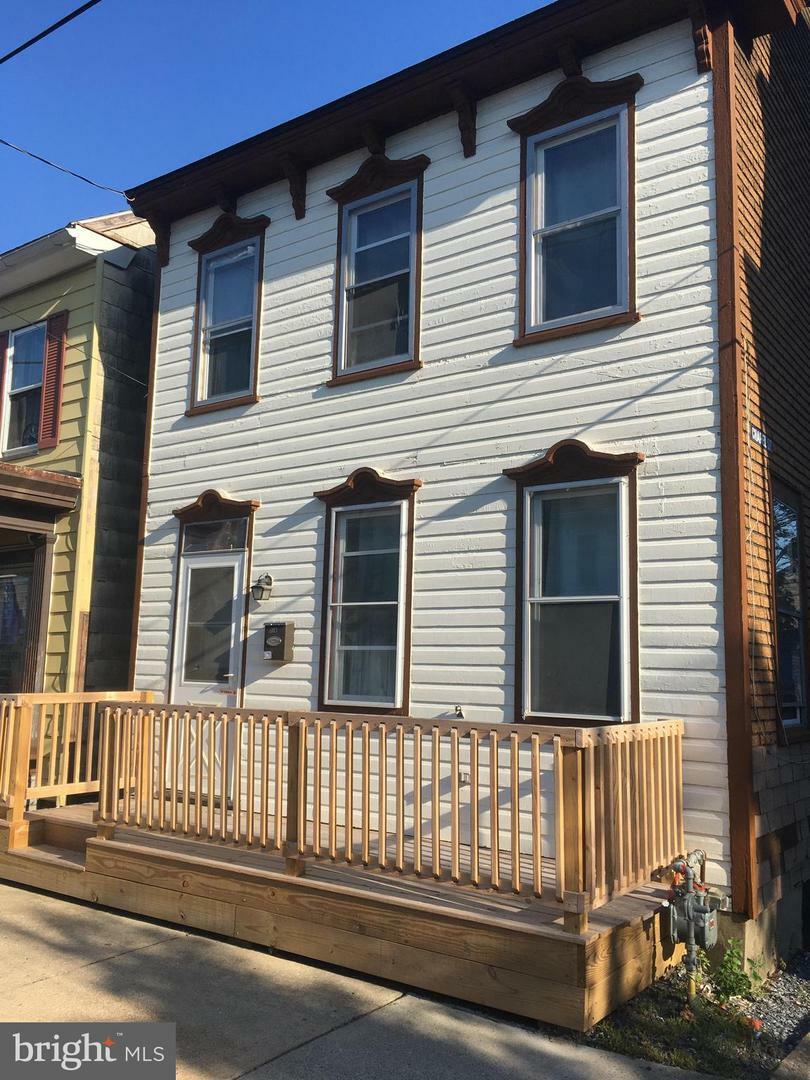 Property Photo: 718 Guilford Street PA 17046