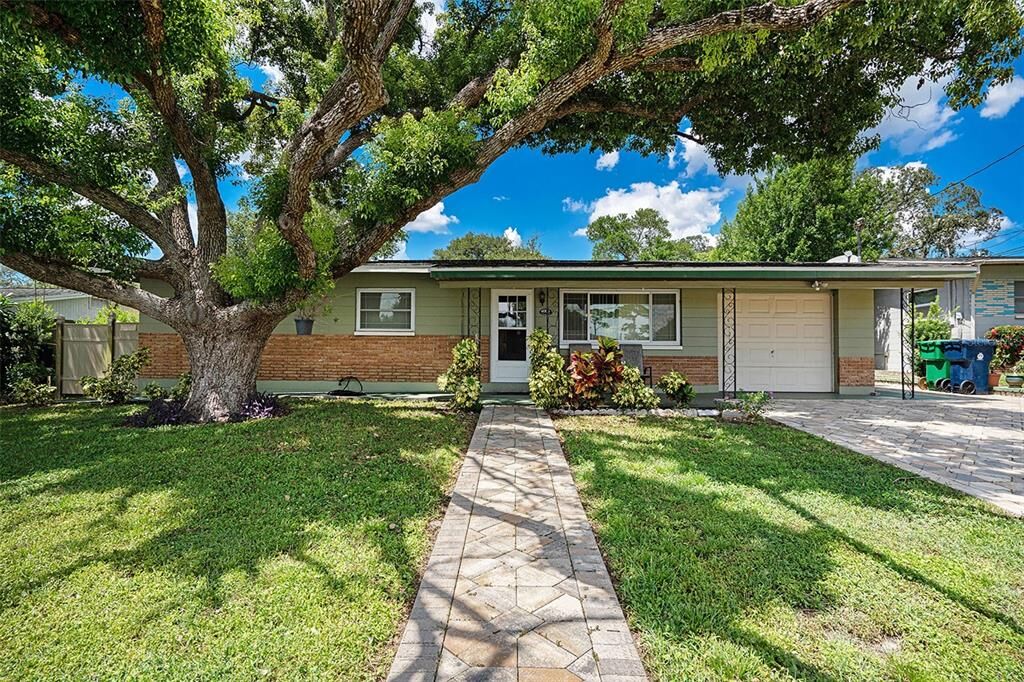 Property Photo:  4006 E Hanlon Street  FL 33617 