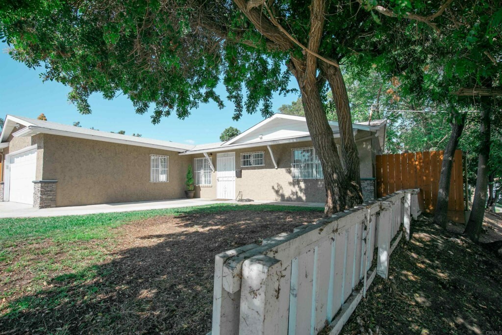 Property Photo:  1033 Woodhaven Drive  CA 91977 