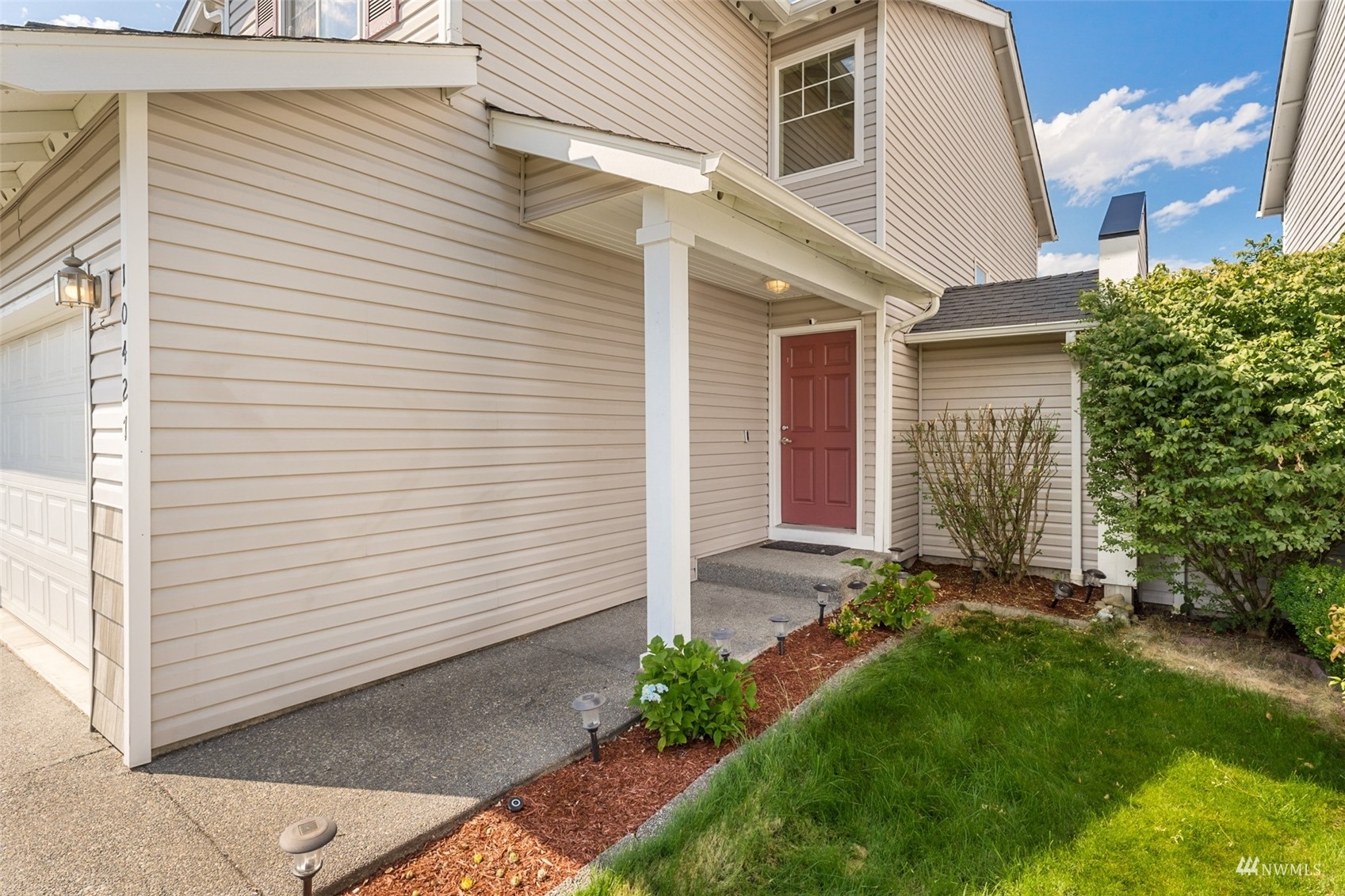 Property Photo: 10427 197th Street Ct E WA 98338