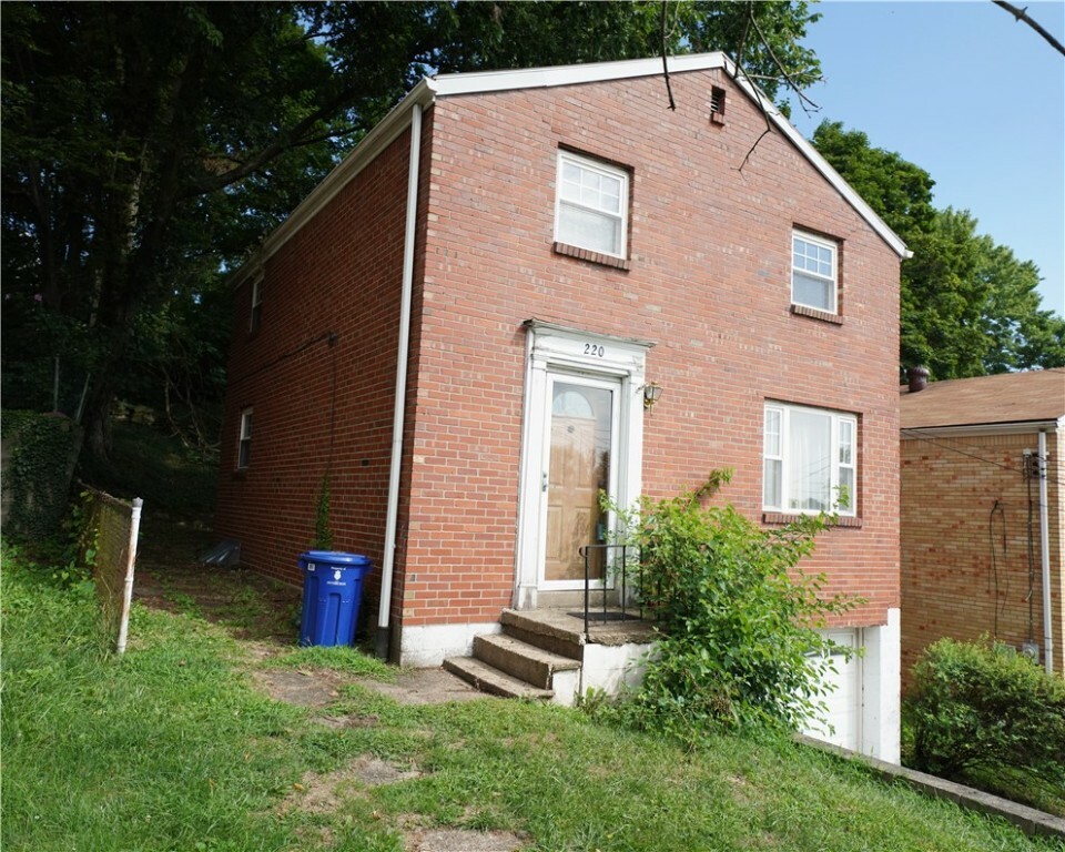 Property Photo:  220 Alstead St  PA 15234 