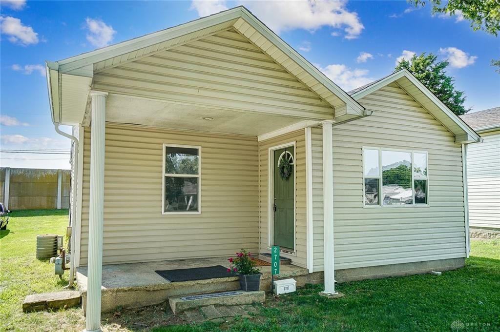 Property Photo: 2707 Cadillac Street OH 45439