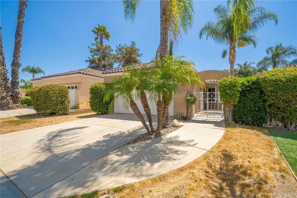 Property Photo:  28869 Champions Drive  CA 92584 